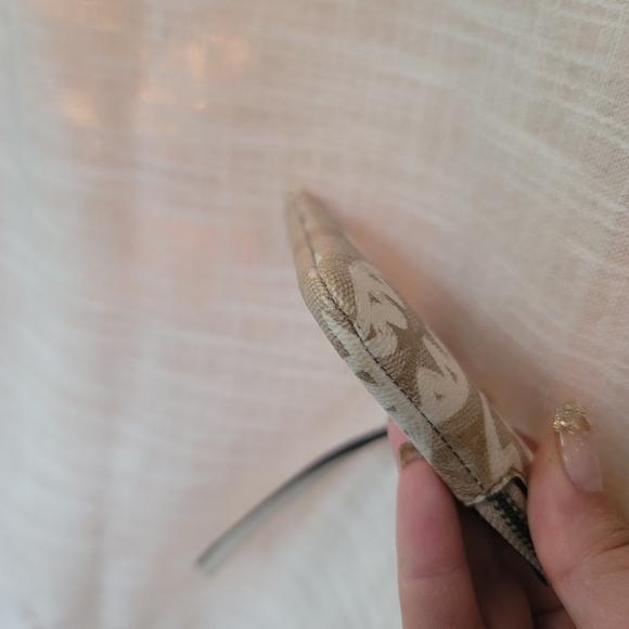 Coach Rexy By Guang Yu Corner Zip Wristlet - Picture 5 of 11